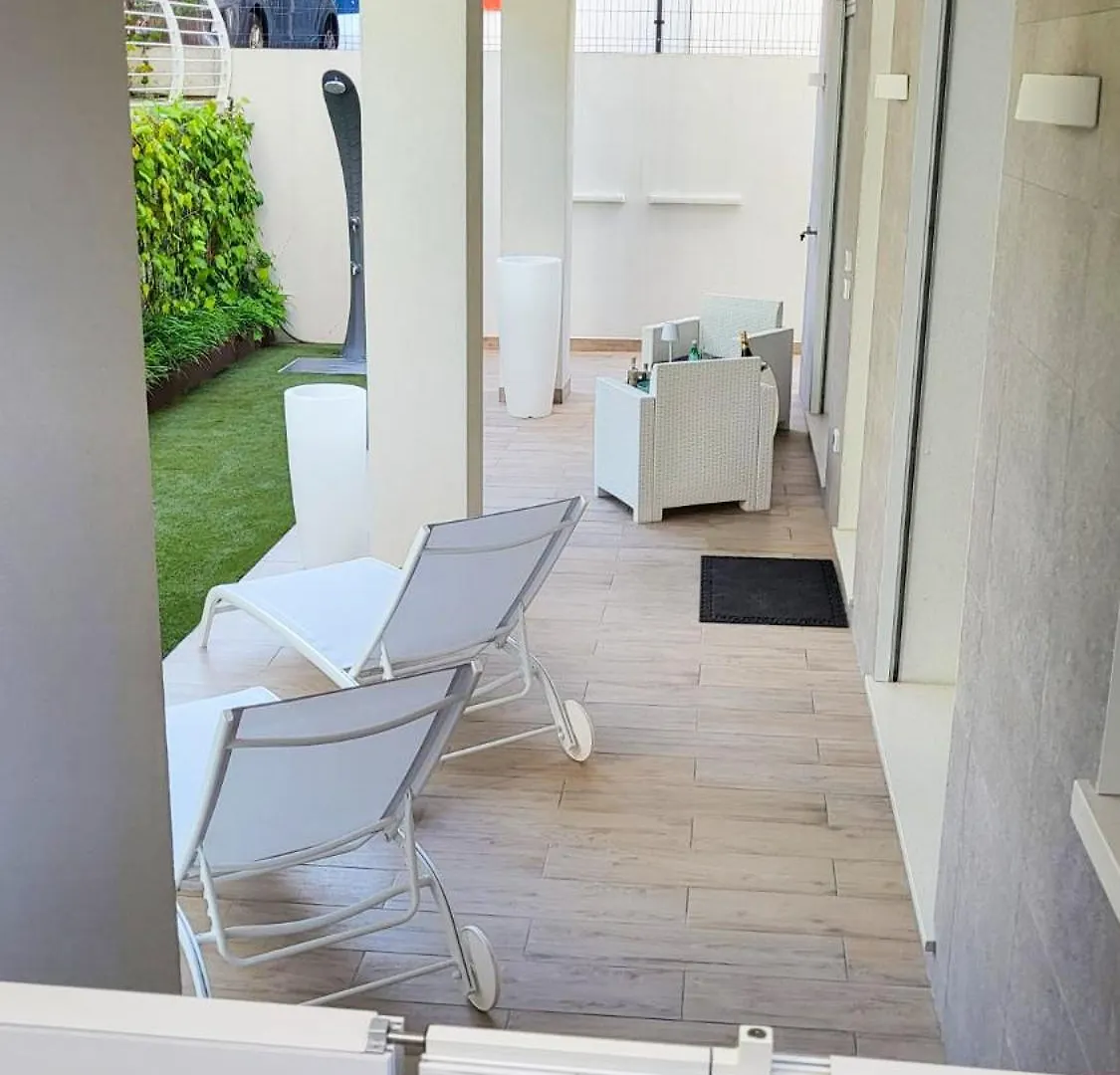 Villa Giorgio - Giardino Privato - A Pochi Passi Dal Mare Lido di Jesolo Apartment